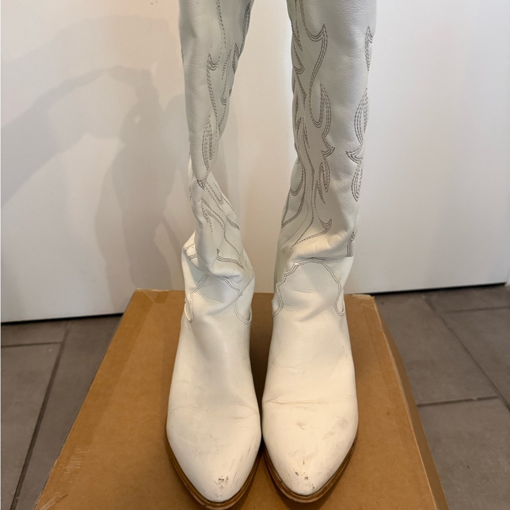 Billini Cowboy boots in White